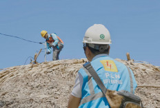 149 Keluarga di Noemuke NTT Kini Nikmati Listrik PLN 24 Jam, Membuka Harapan Baru bagi Pendidikan dan Ekonomi 
