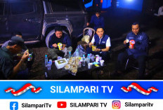 Pantau Kebakaran di OKI, Herman Deru Turun Langsung dan Bermalam di Posko