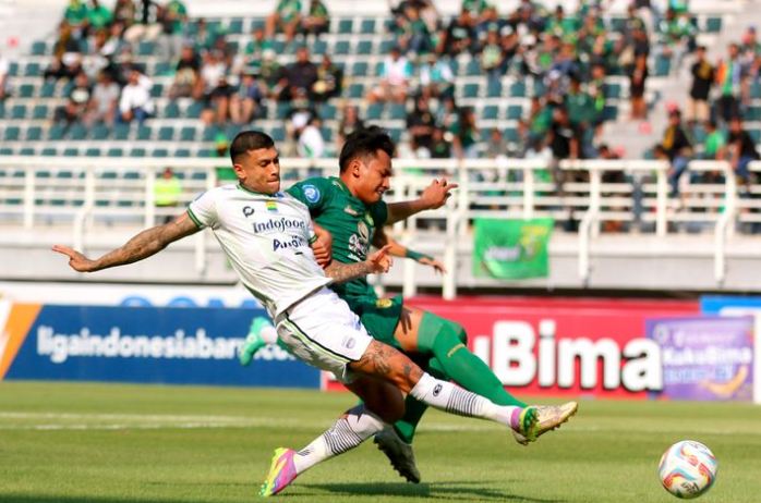 Madura United Vs Persib Bandung, Pertarungan Tim Papan Atas Yang Berakhir Seimbang