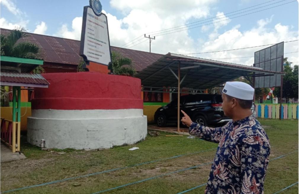 Bunker Peninggalan Belanda di Depan Kantor Camat