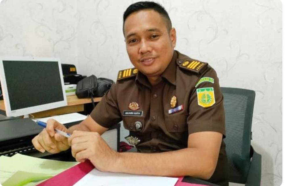 Oknum Lurah Tersandung Kasus Pengadaan Baju Olahraga