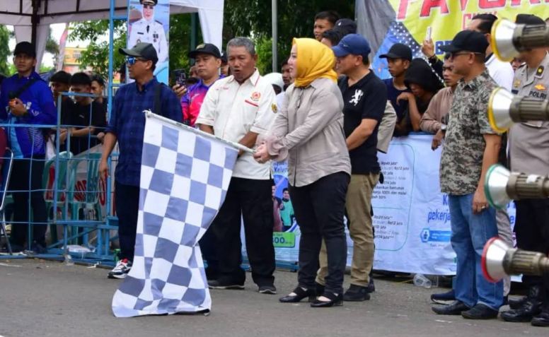 Drag Bike dan Drag Race Bupati Musi Rawas Cup dibuka Langsung Oleh Bupati Musi Rawas Hj. Ratna Machmud
