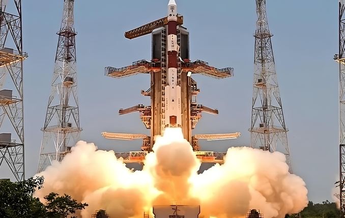 India Luncurkan Satelit Aditya-L1 untuk Pelajari Matahari